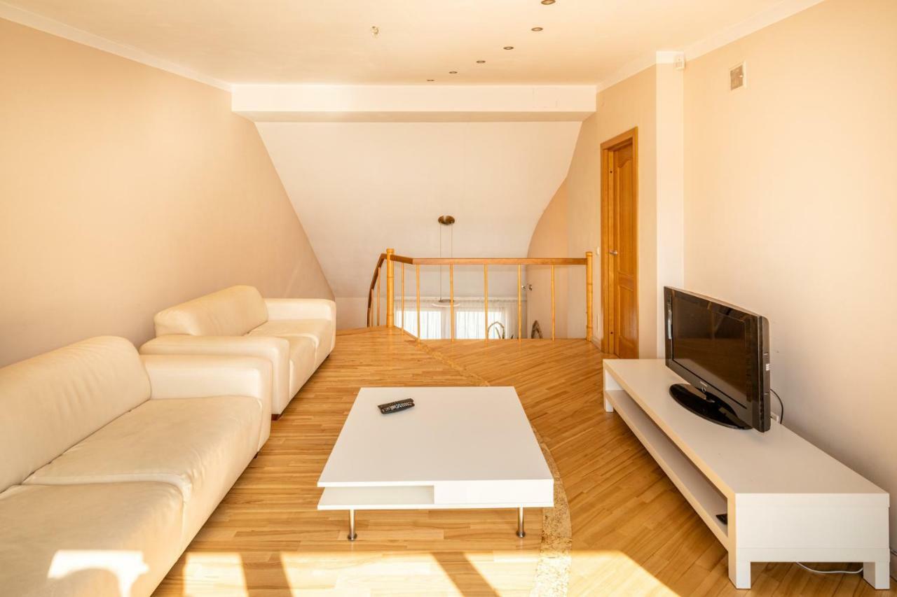Old Riga Aldaru Street 2 Level Apartment With Terrace Екстер'єр фото